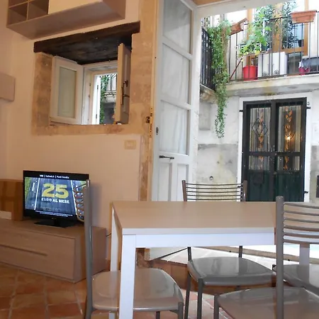 Giudecca's House * Syracuse